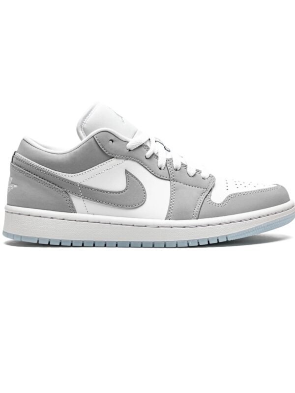 ordan Air Jordan 1 Low White Wolf Grey sneakers