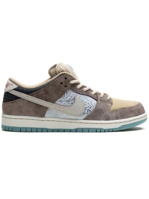 Nike SB Dunk Low Big Money Savings sneakers