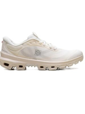 330 On Running x Loewe Cloudventure 2 _Eggshell_ sneakers On Running x Loewe Cloudventure 2 Eggshell sneakers