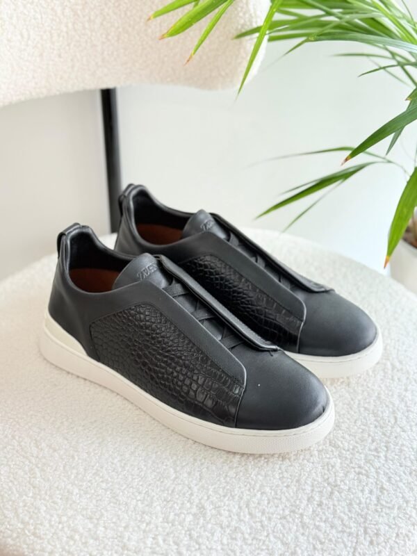 404cebc8-94c4-4710-95e3-e7bde91f8ea8 Zegna Triple Stitch
