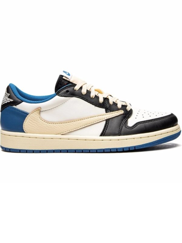 450 Jordan x Travis Scott x Fragment Air Jordan 1 Low OG SP sneakers Jordan x Travis Scott x Fragment Air Jordan 1 Low OG SP sneakers