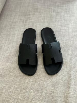 8d973066-fe0d-4536-989c-e9b677055dad Hermes men slippers