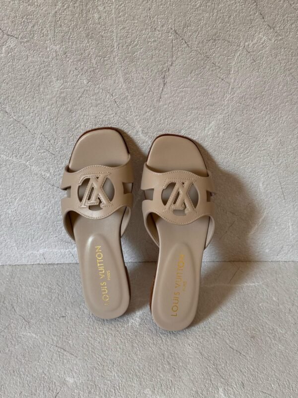 Louis Vuitton flats