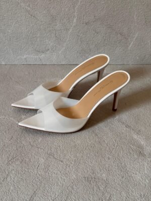 PHOTO-2025-05-28-11-53-54 Gianvito Rossi heels