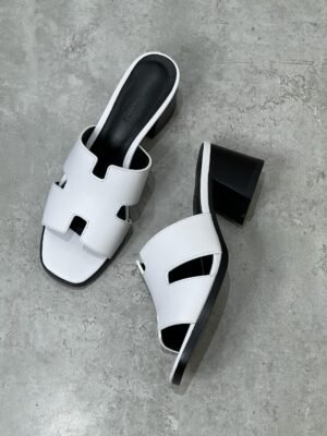 PHOTO-2025-06-01-16-20-53 Herems Helia 60 sandal