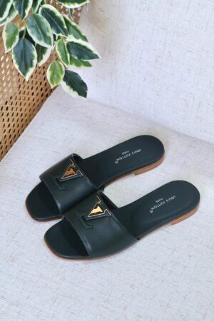 PHOTO-2025-06-05-14-10-35 Louis Vuitton flats