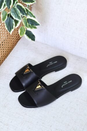 PHOTO-2025-06-05-18-00-28 Louis Vuitton flats