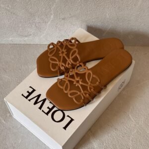 Loewe flats
