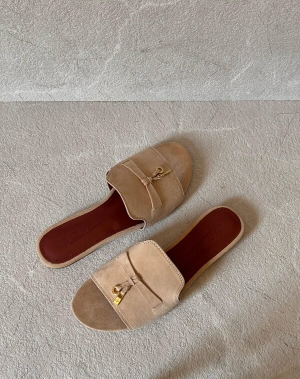 PHOTO-2025-06-22-14-06-15 Loro Piana sandals