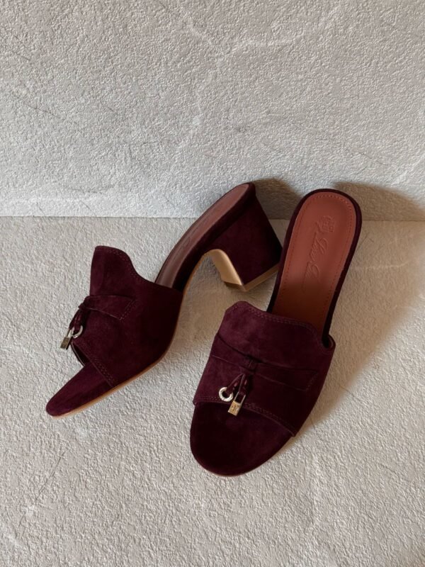 PHOTO-2025-06-22-16-42-56 2 Loro Piana sandals