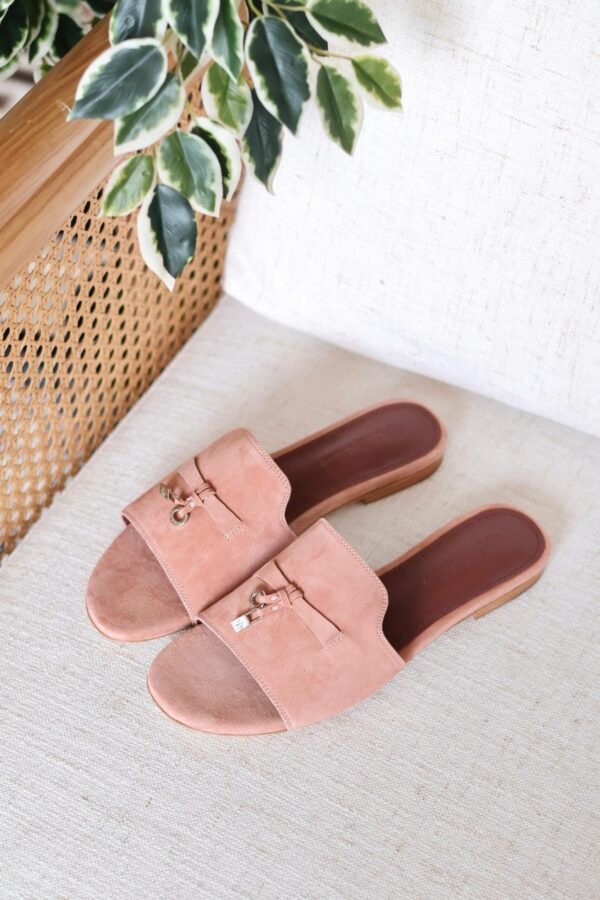 PHOTO-2025-06-25-17-52-54 Loro Piana sandals