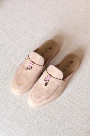 PHOTO-2025-06-30-13-04-34 Loro Piana charm walk