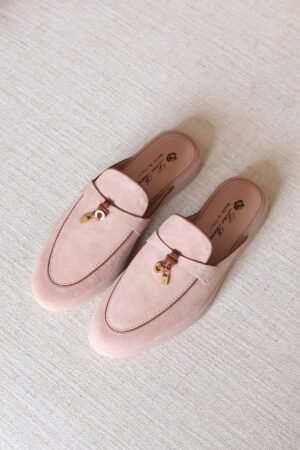 PHOTO-2025-06-30-13-04-35 Loro Piana charm walk
