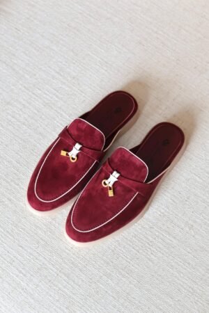 PHOTO-2025-06-30-13-04-37 Loro Piana charm walk