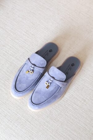 PHOTO-2025-07-01-12-55-43 Loro Piana charm walk