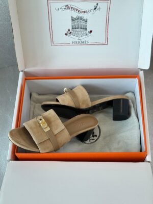 PHOTO-2025-07-15-16-04-54 Herems Gigi 50 sandal