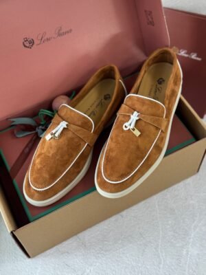 PHOTO-2025-07-19-17-37-50 Loro Piana charm walk
