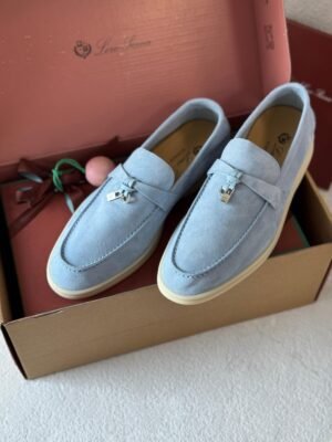 PHOTO-2025-07-22-20-06-43 Loro Piana charm walk