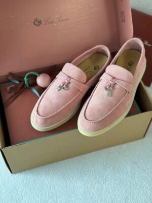 PHOTO-2025-07-23-18-00-19 Loro Piana charm walk