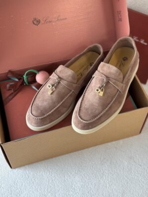 PHOTO-2025-07-23-19-57-14 Loro Piana charm walk