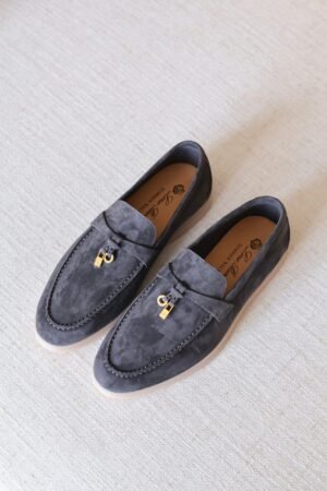 PHOTO-2025-07-24-13-23-31 Loro Piana charm walk