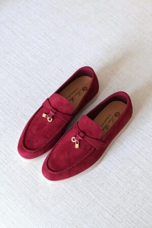 PHOTO-2025-07-24-13-23-38 Loro Piana charm walk