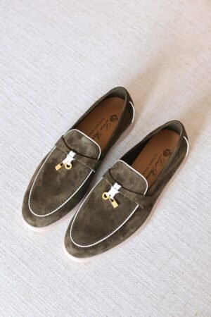 PHOTO-2025-07-24-18-00-03 Loro Piana charm walk