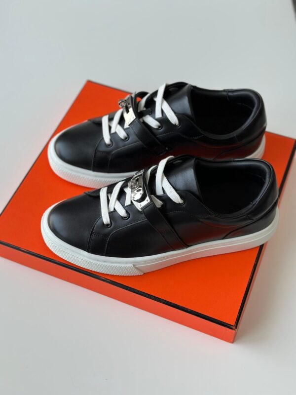 PHOTO-2025-07-30-19-07-25 Hermes Sneakers