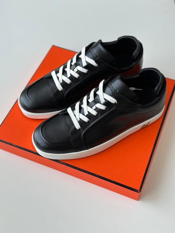 PHOTO-2025-07-31-16-09-02 Hermes Sneakers