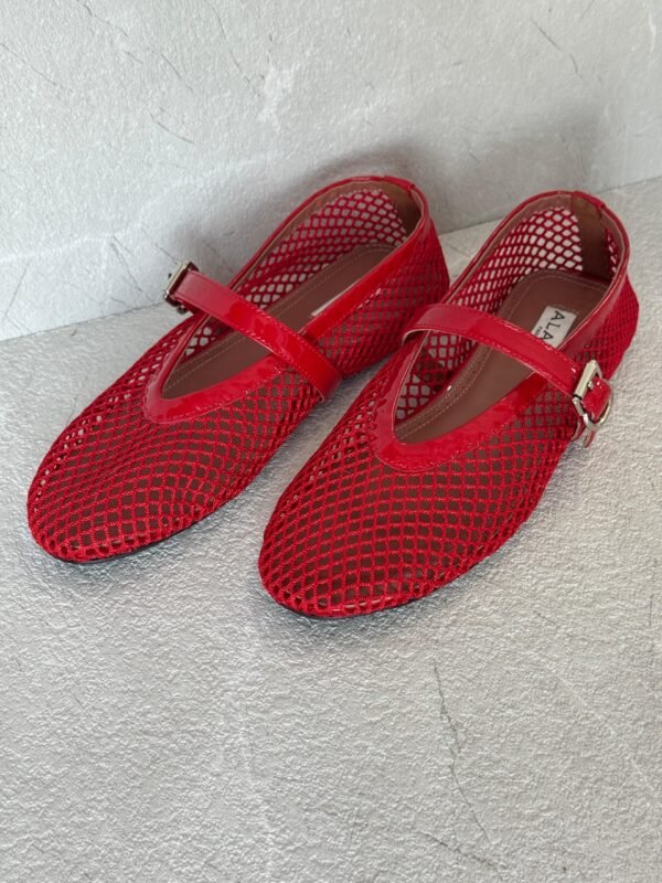 ALAIA flats