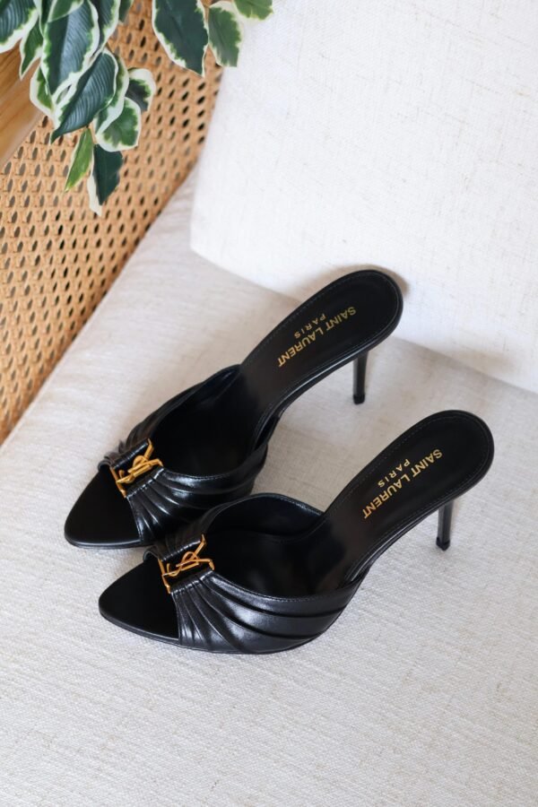 Fendi heels