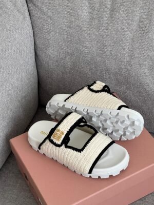 MIU MIU flats