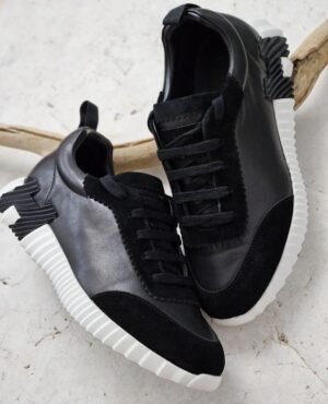 PHOTO-2025-08-25-16-08-45 Hermes Sneakers