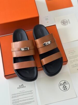 PHOTO-2025-08-28-15-24-29 Hermes Slippers
