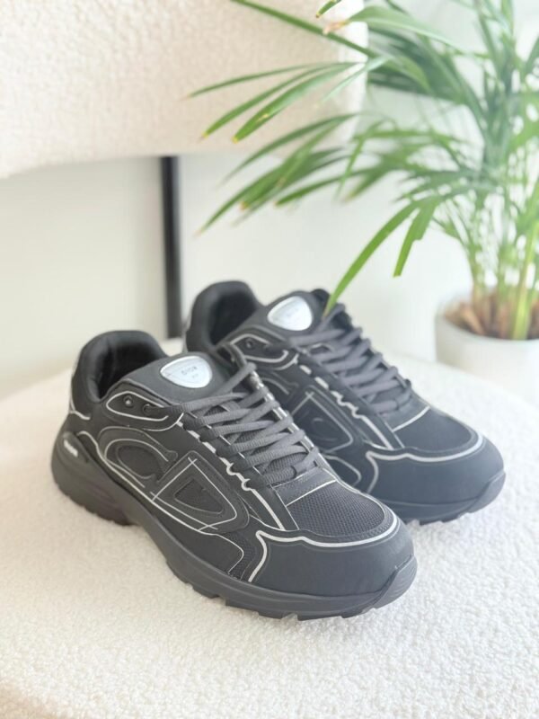 b5149a1e-7fec-4400-9f70-1a16d8100ea7 Dior men sneakers