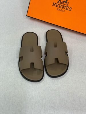 b7103933-2405-4f23-a55b-86c12bef99e9 Hermes men slippers