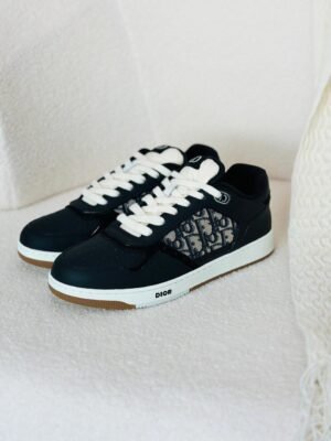 cfb067cc-5b31-46c8-9c34-7832294c23ae Dior men sneakers