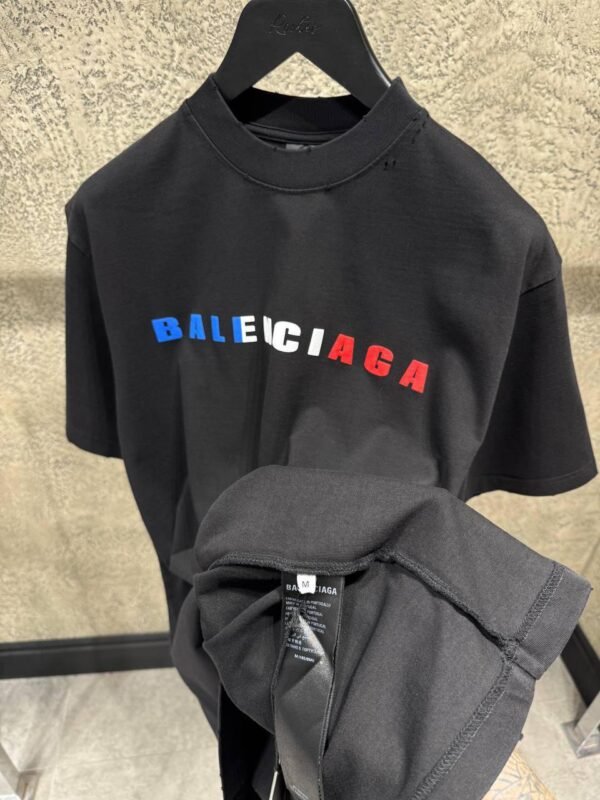 photo_2025-08-27_22-23-19 Balenciaga T_shirt