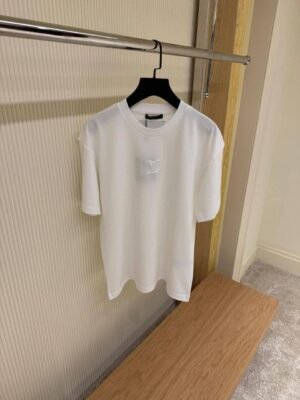 photo_2025-08-27_22-30-43 LOUIS VOUITTON T_shirt