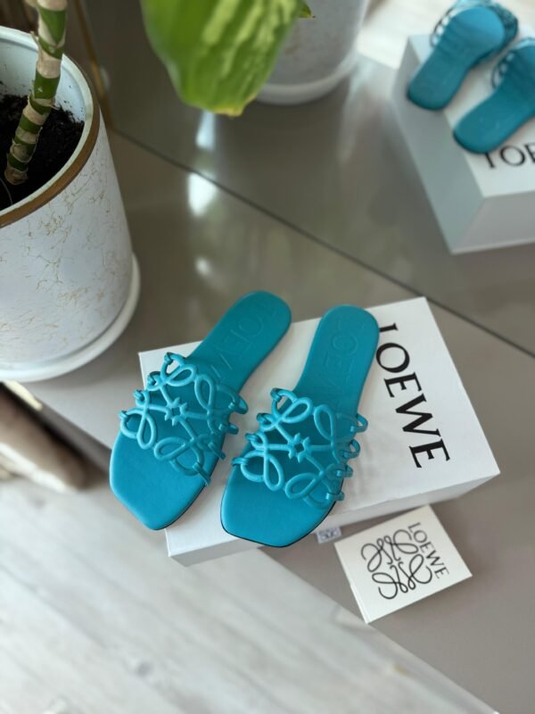 Loewe Flats
