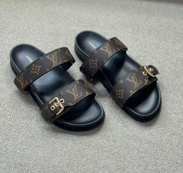 37791085-3185-402e-a1f1-1f7b513bc004 Louis Vuitton Flats
