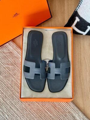 5c835508-71c5-4be7-ac2e-5ec576fdcdb7 Hermes Flats