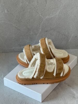 c278cc4c-88b9-4799-906c-5e1e9d6587df DIOR Flats