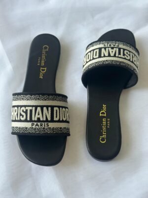 f98a7113-e6e4-4e0b-968e-2e4d08188ccd DIOR Flats