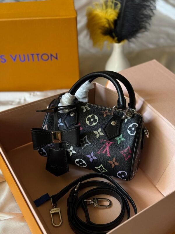 LOUIS VUITTON Bags